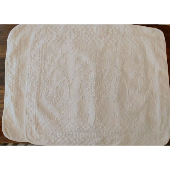 Historic CHARLESTON Foundation Standard Pillow Sham 23"x27" Matelasse Off-White - Picture 3 of 7